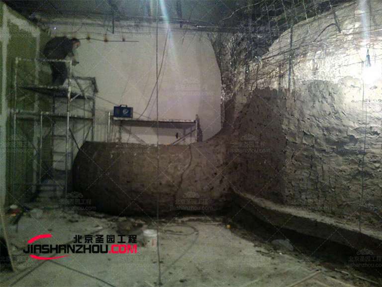 汗蒸房盐洞.jpg 汗蒸房盐洞