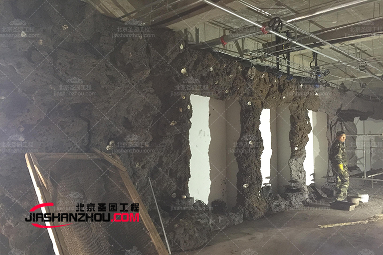 洞穴餐厅.jpg 洞穴餐厅