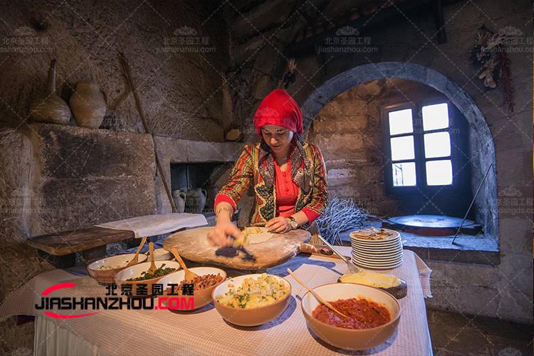 洞穴茶餐厅.jpg 洞穴茶餐厅