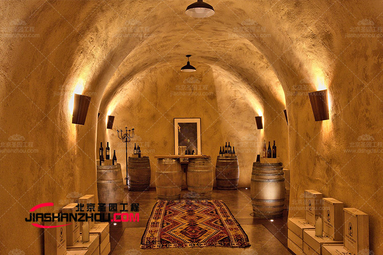 山洞酒吧.jpg 山洞酒吧