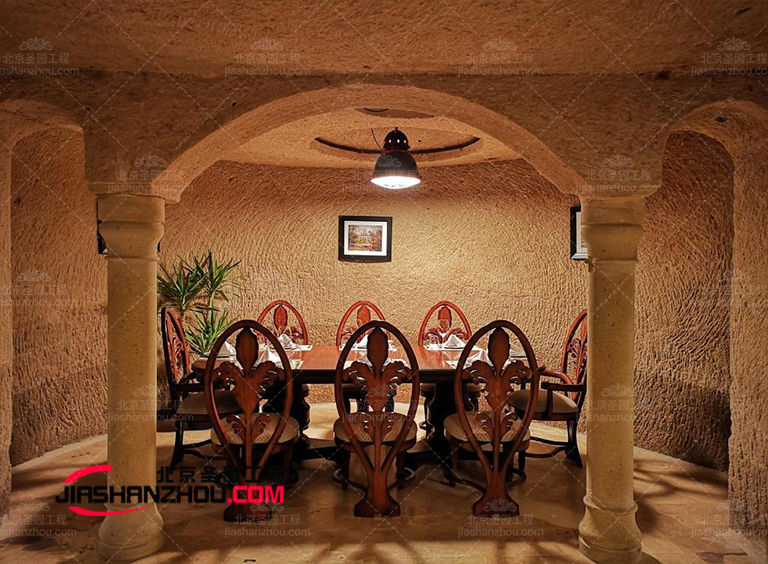 洞穴主题餐厅.jpg 洞穴主题餐厅