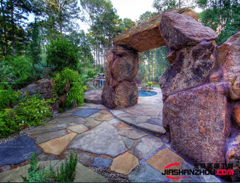 塑石假山.jpg 塑石假山