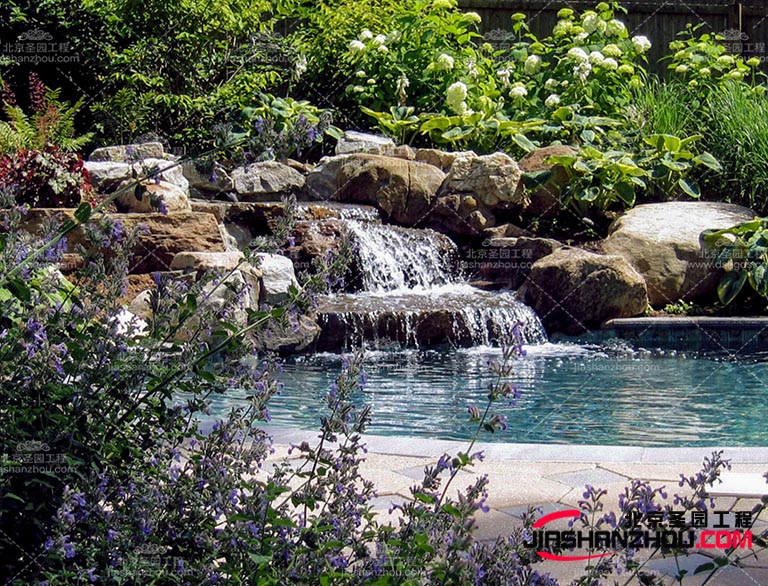 塑石假山.jpg 塑石假山