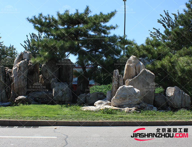 塑石假山.jpg 塑石假山