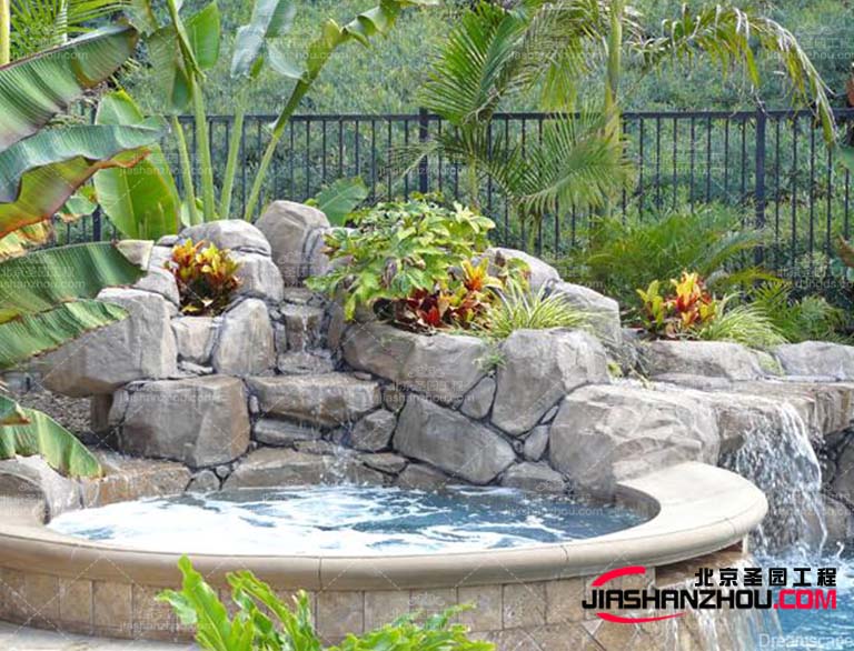 塑石假山.jpg 塑石假山