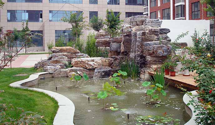 塑石假山.jpg 塑石假山.jpg