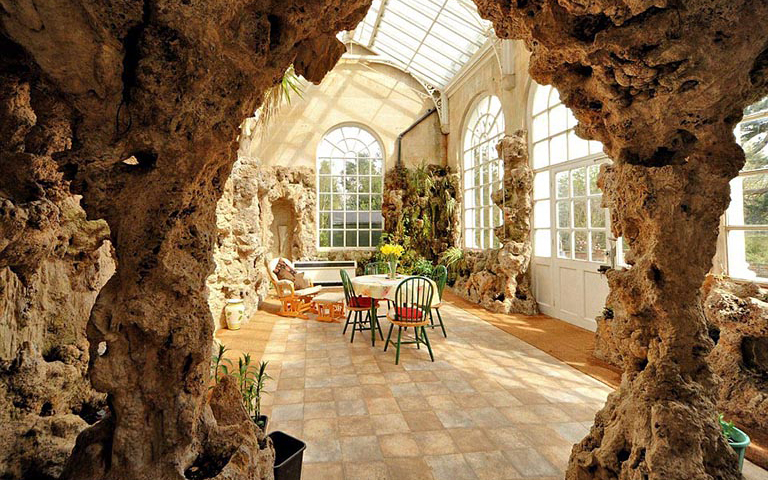 主题山洞酒店.jpg 主题山洞酒店.jpg