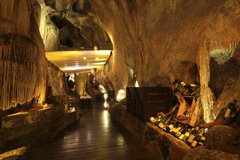 主题山洞酒店.jpg 主题山洞酒店.jpg