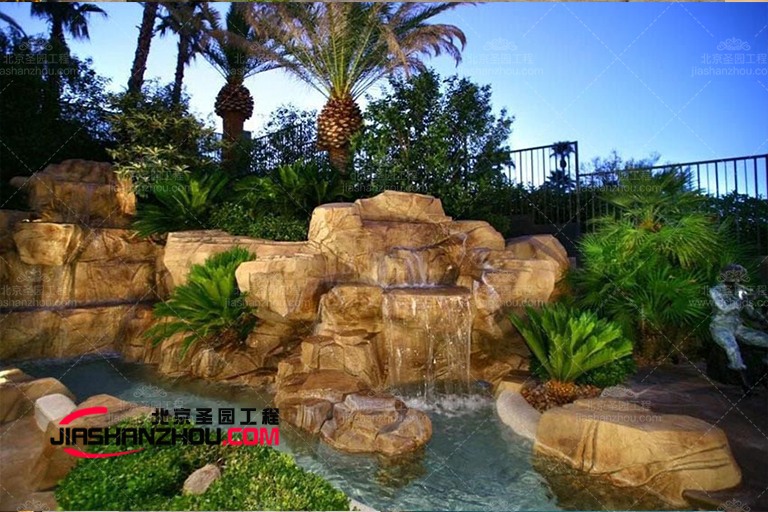 塑石假山.jpg 塑石假山.jpg